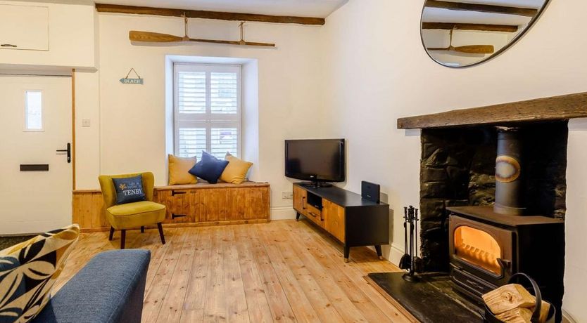 Photo of 3 Bed in Tenby