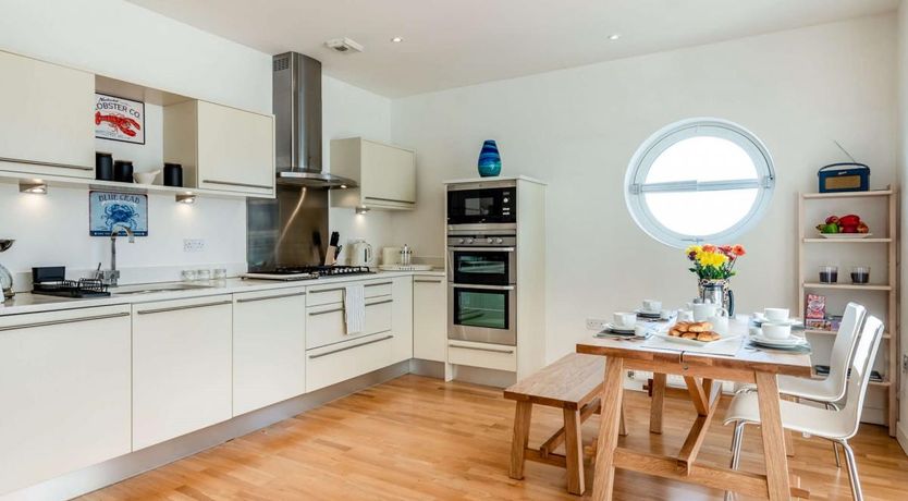 Photo of 2 Bed in Brightlingsea