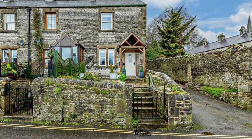 Photo of 3 Bed in Bakewell