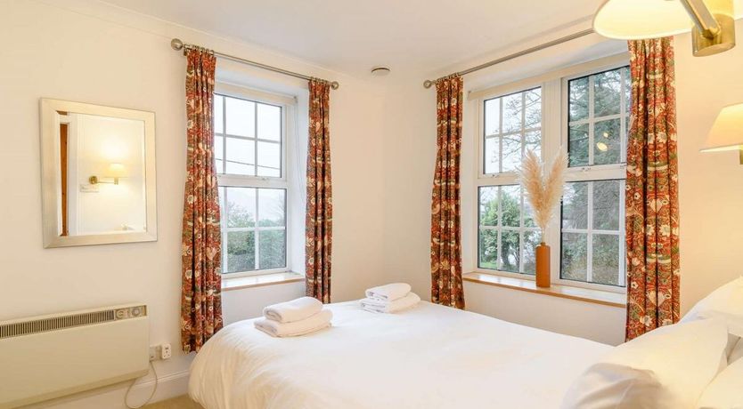 Photo of 3 Bed in Tighnabruaich