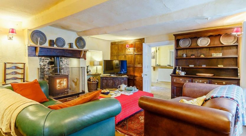 Photo of 4 Bed in Dunster