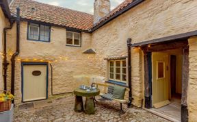 Photo of in Dunster (90504)