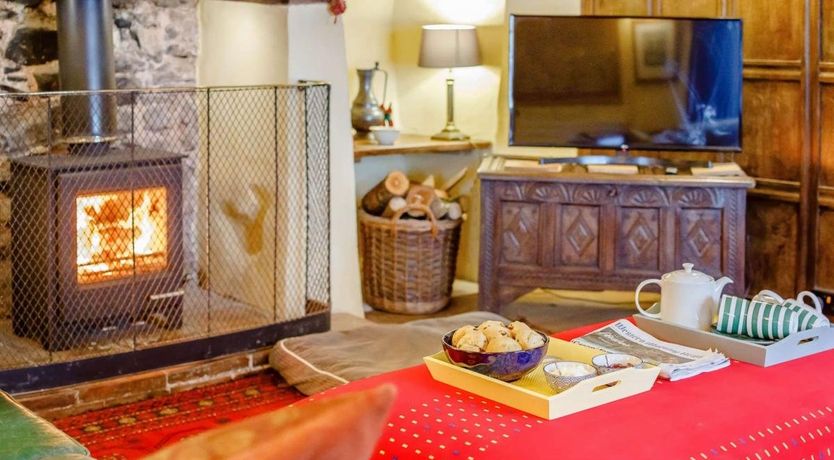 Photo of 4 Bed in Dunster