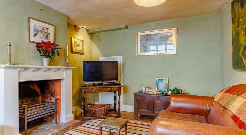 Photo of 4 Bed in Dunster