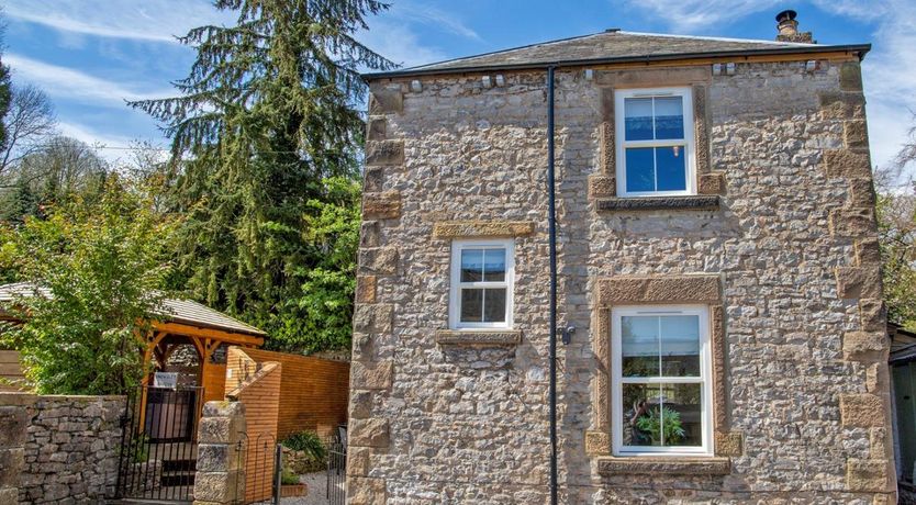 Photo of 2 Bed in Bakewell