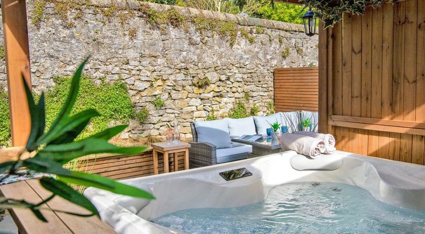 Photo of 2 Bed in Bakewell