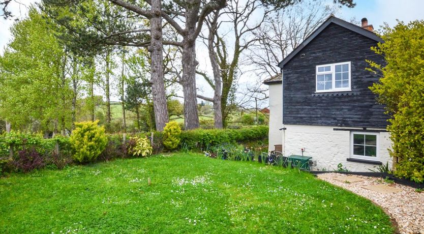 Photo of 2 Bed in Tedburn St. Mary