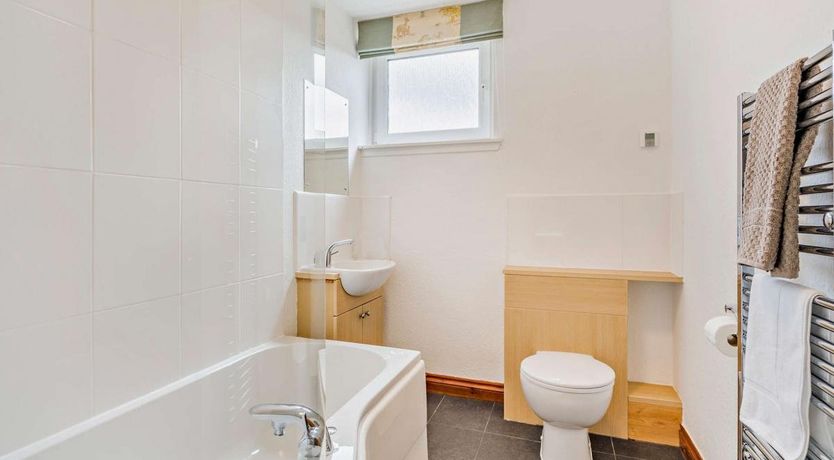 Photo of 5 Bed in Dunkeld