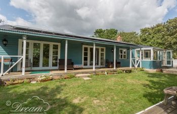 Harbour View Bungalow Holiday Cottage