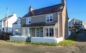 Photo of Bryn Tirion - Rhosneigr