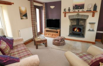 2 Yr Hen Felin Holiday Cottage