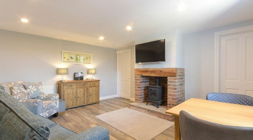 Photo of Dairymaid's Cottage