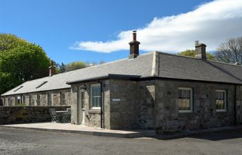 Castle View (Glororum) Holiday Cottage