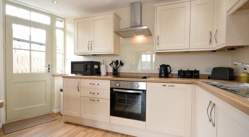 Photo of Castle View (Glororum)