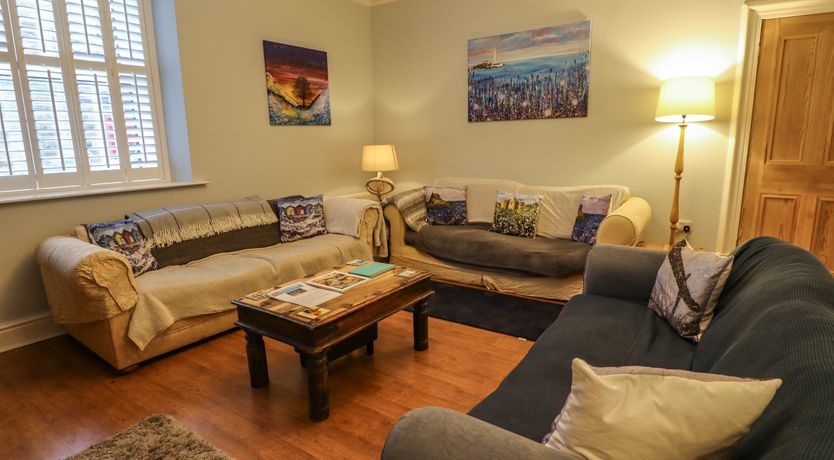 Photo of Number Seventeen