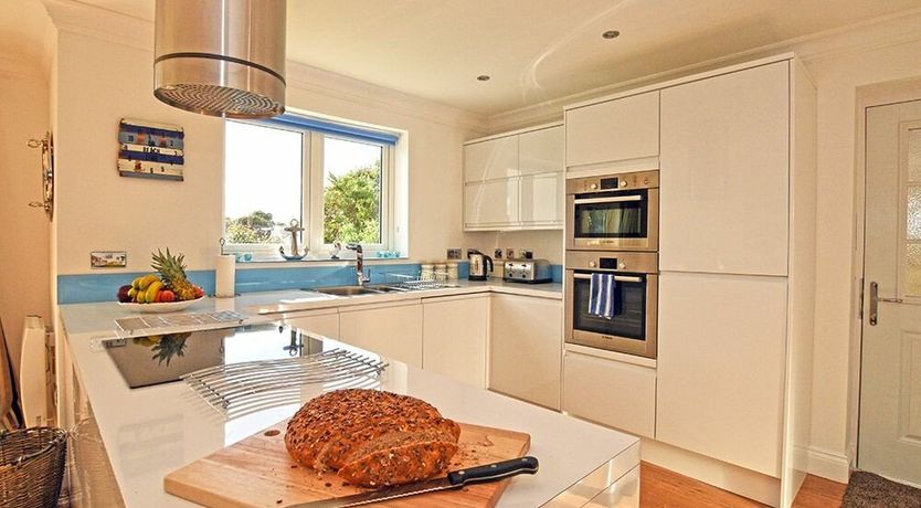 Photo of Farne Cottage