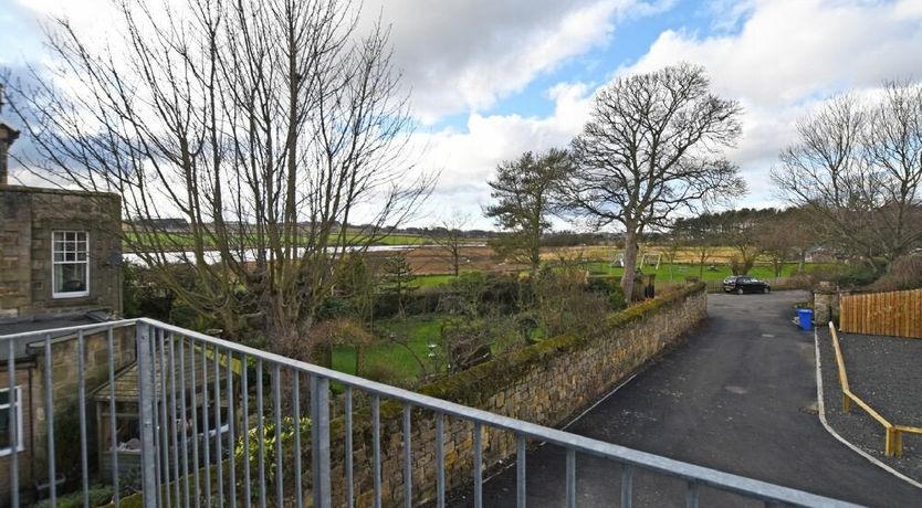 Photo of Schooner Court No1