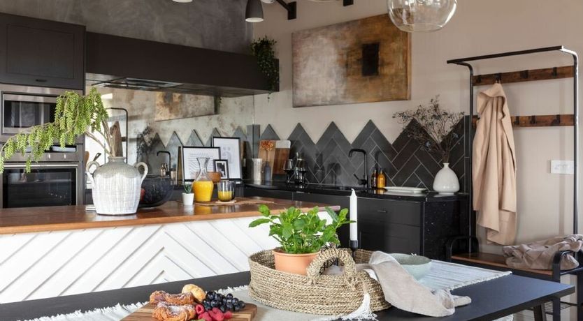 Photo of Lantern View