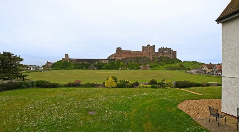 Photo of Sandpiper (Bamburgh)
