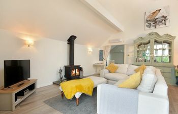 The Snug Holiday Cottage