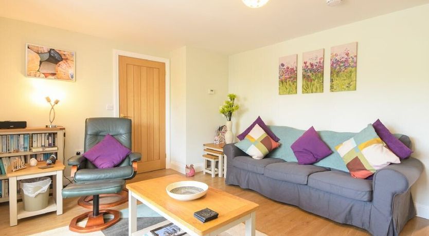 Photo of Schooner Court No2