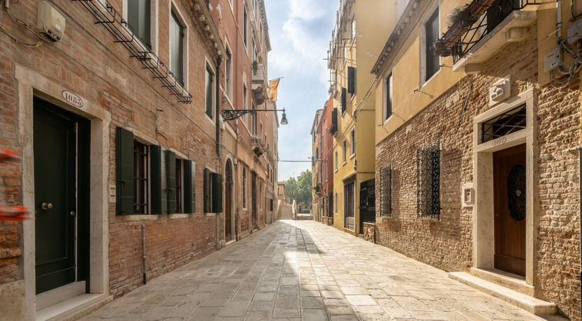 Photo of Rose of the Water