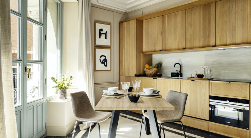 Photo of Salamanca Style