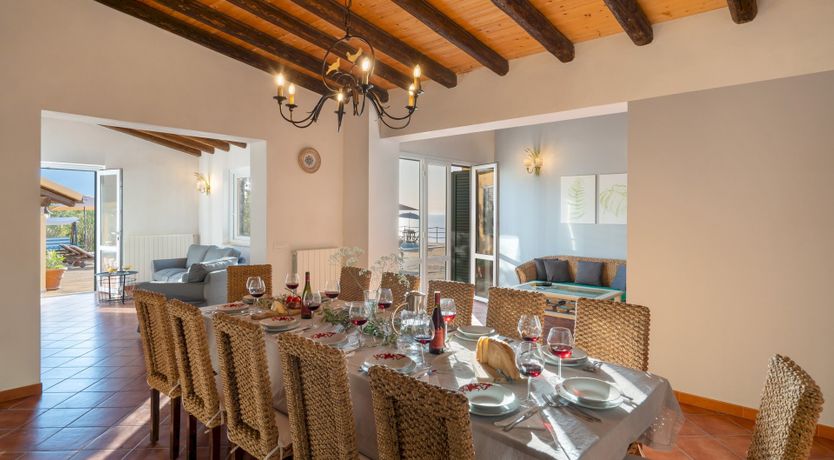 Photo of Prosecco on the Pebbles