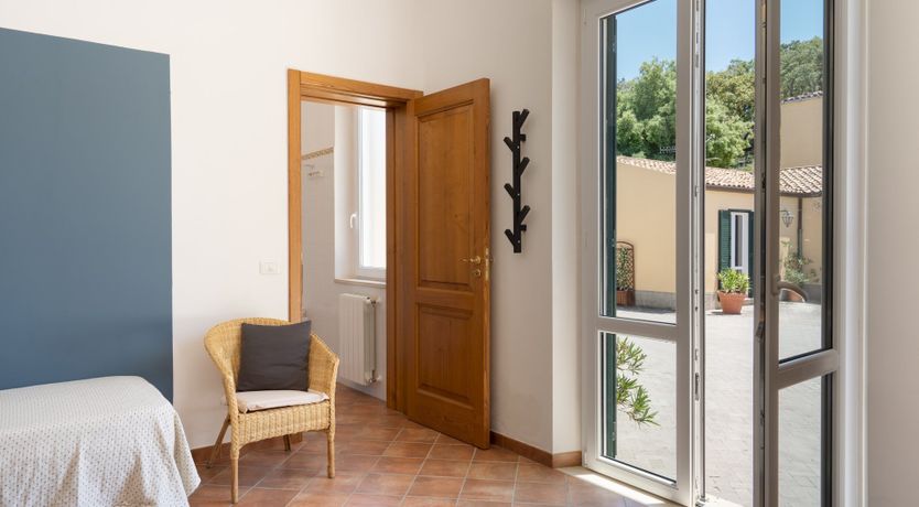 Photo of Prosecco on the Pebbles