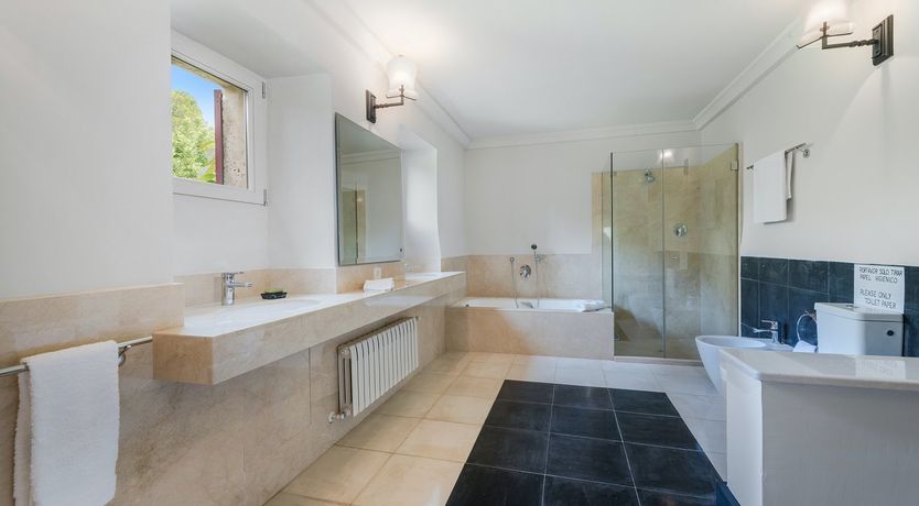 Photo of Shades of Jade