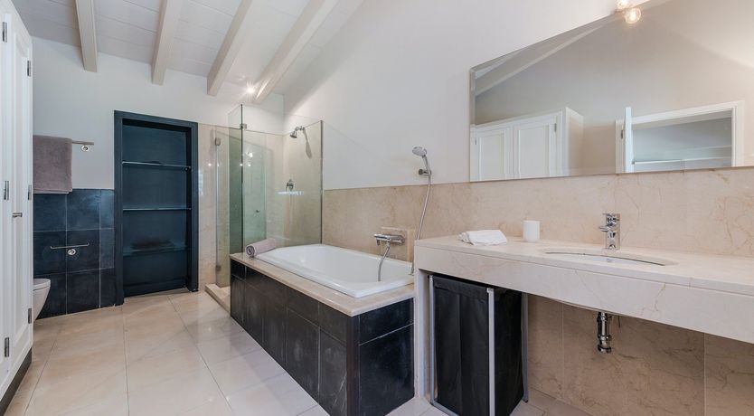 Photo of Shades of Jade