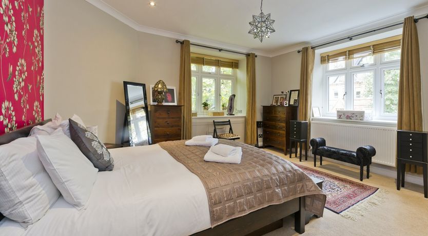 Photo of Hampstead Hedgerow