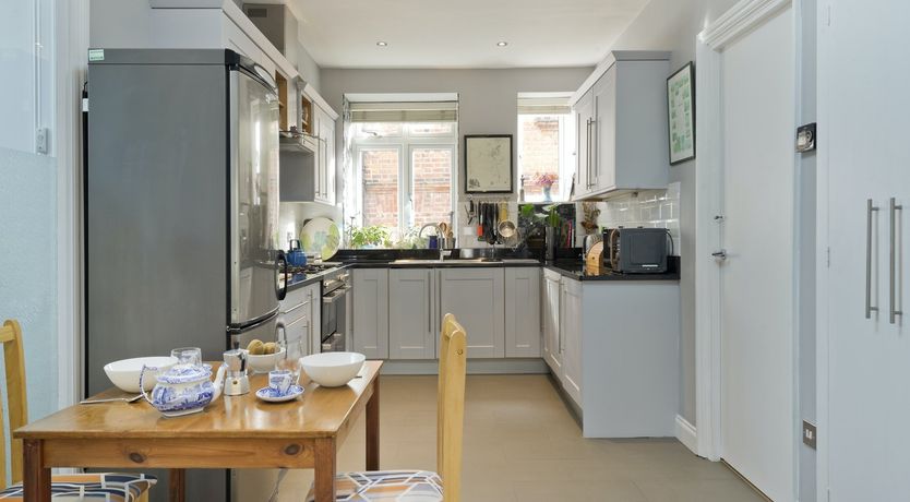 Photo of Hampstead Hedgerow