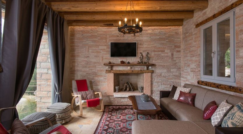 Photo of Front & Centre