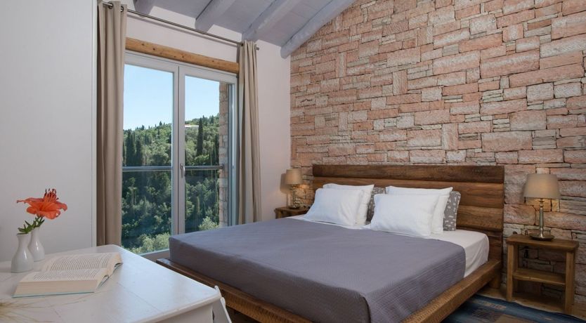 Photo of Front & Centre