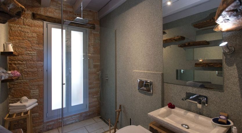 Photo of Front & Centre