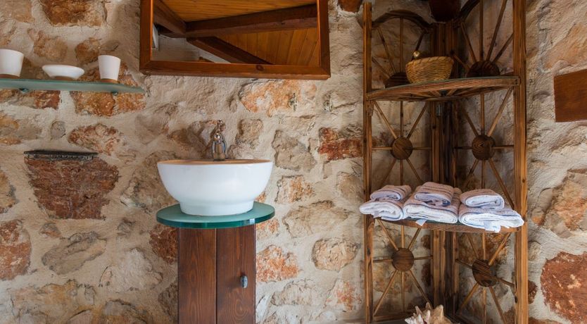 Photo of The Legend of Luxury