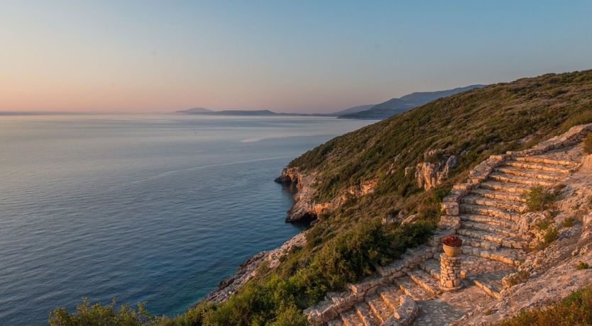 Photo of The Legend of Luxury