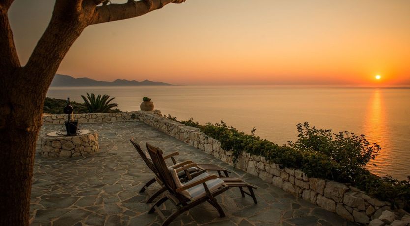 Photo of The Legend of Luxury