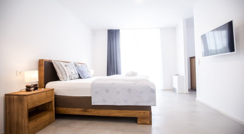 Photo of The Islanders