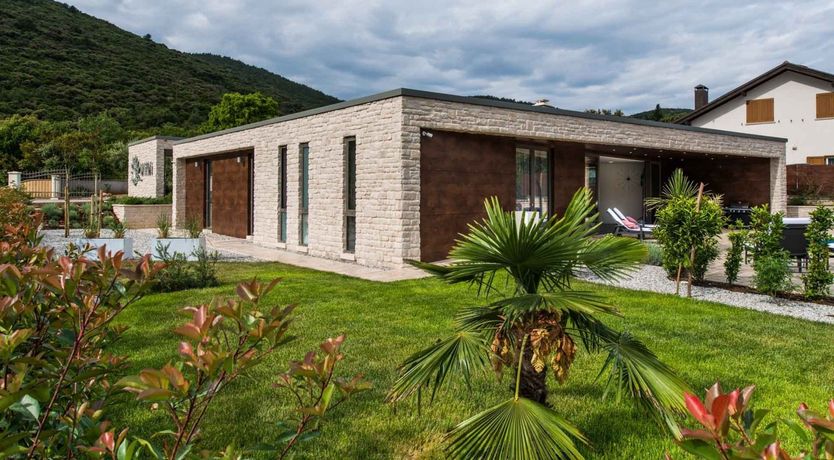 Photo of The Islanders