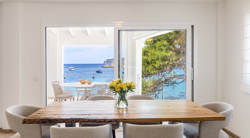 Photo of The Pearlescent King