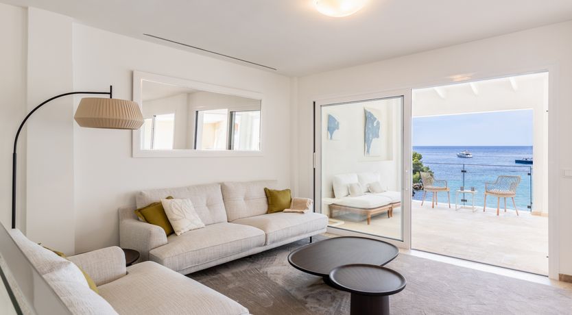 Photo of The Pearlescent King