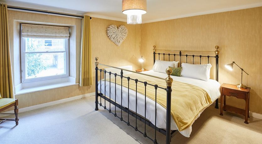 Photo of Galaxy Gateway