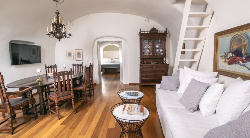 Photo of Don't It Make My Brown Eyes Blue