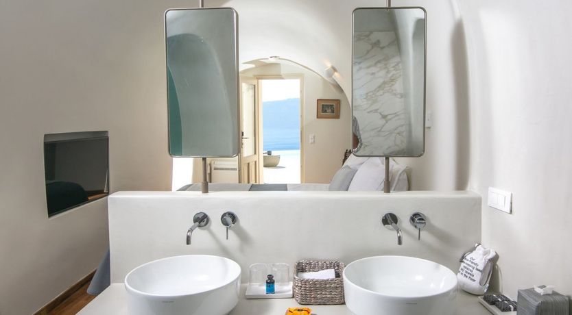 Photo of Don't It Make My Brown Eyes Blue