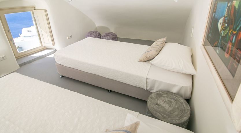 Photo of Don't It Make My Brown Eyes Blue