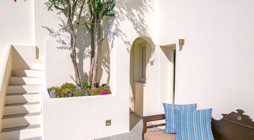 Photo of Don't It Make My Brown Eyes Blue