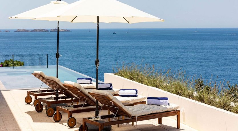 Photo of Infinite Beauty