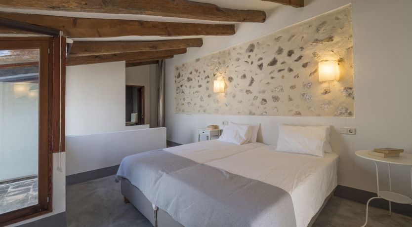 Photo of Earth & Stone